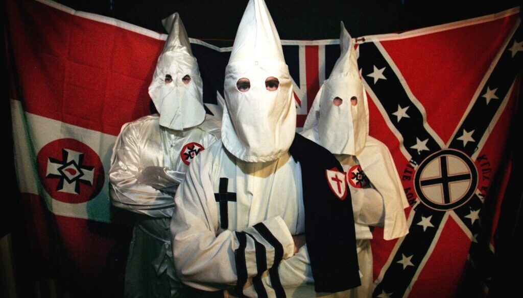 Ku-Klux-Klan-Unidos-supremacistas_LNCIMA20170822_0060_1