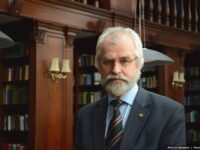 received_1871519646212987