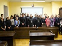 IMG-49e445454277991e74b9fe70b0013dad-V