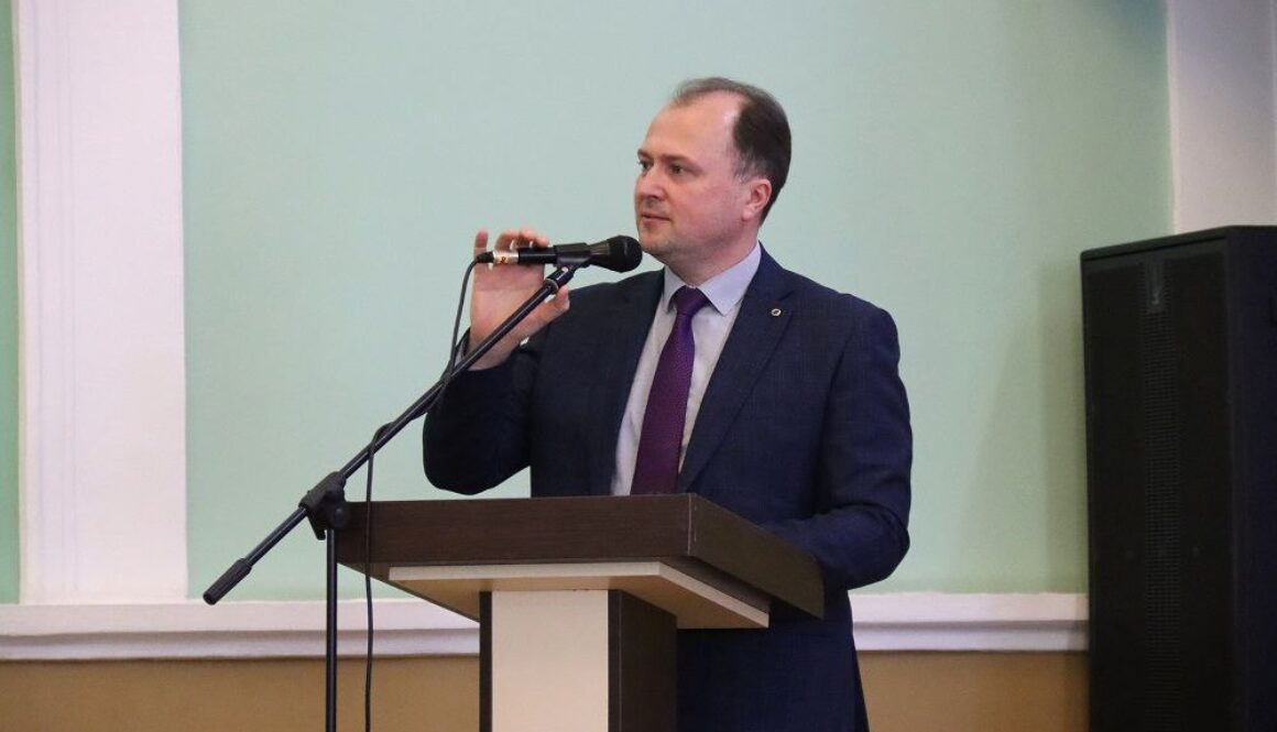 photo_5375320741572110552_y